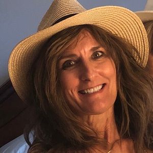 Meet your Posher, Terri